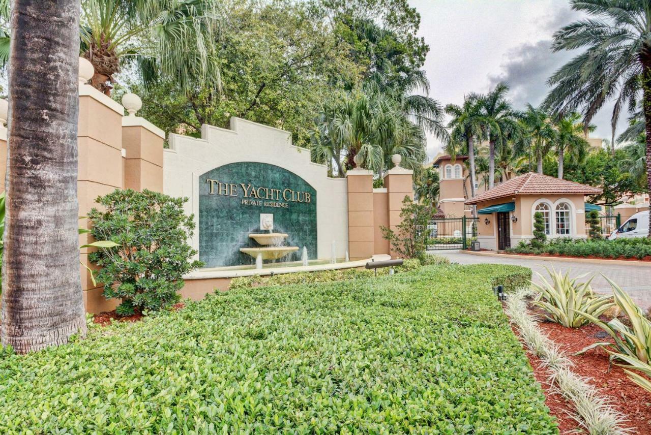Renovated 2/2 Unit At Yacht Club/Aventura Apartamento Exterior foto
